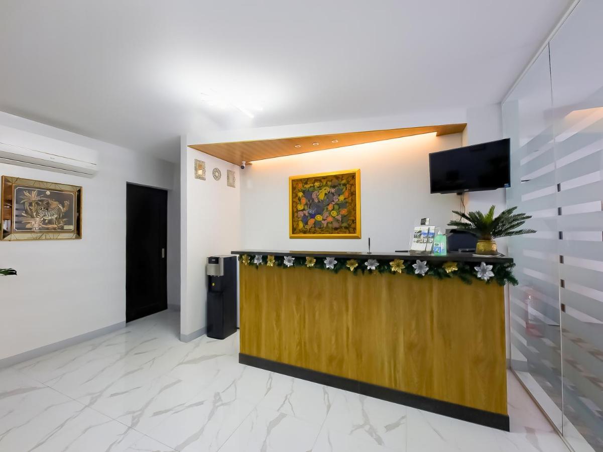 OYO 848 Dona Aurora Condotel Quezon City Esterno foto
