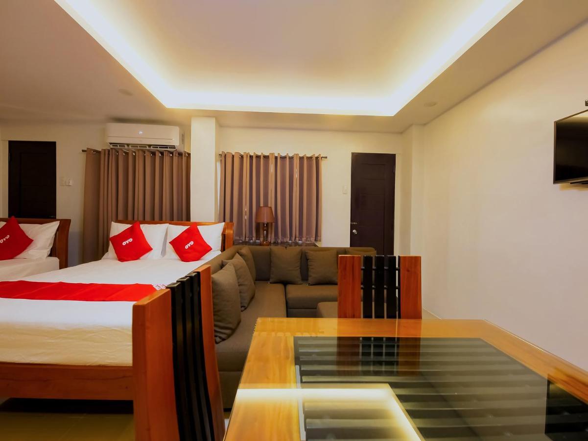 OYO 848 Dona Aurora Condotel Quezon City Esterno foto