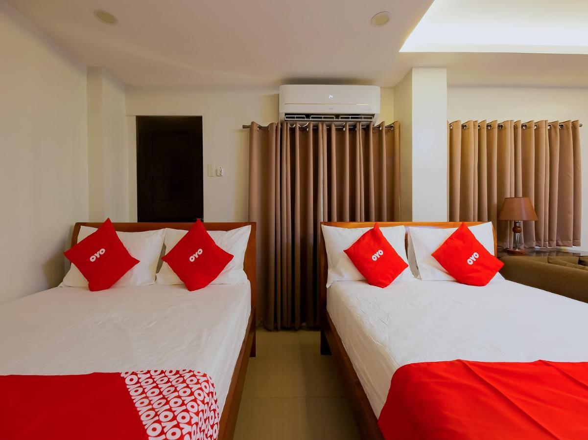 OYO 848 Dona Aurora Condotel Quezon City Esterno foto